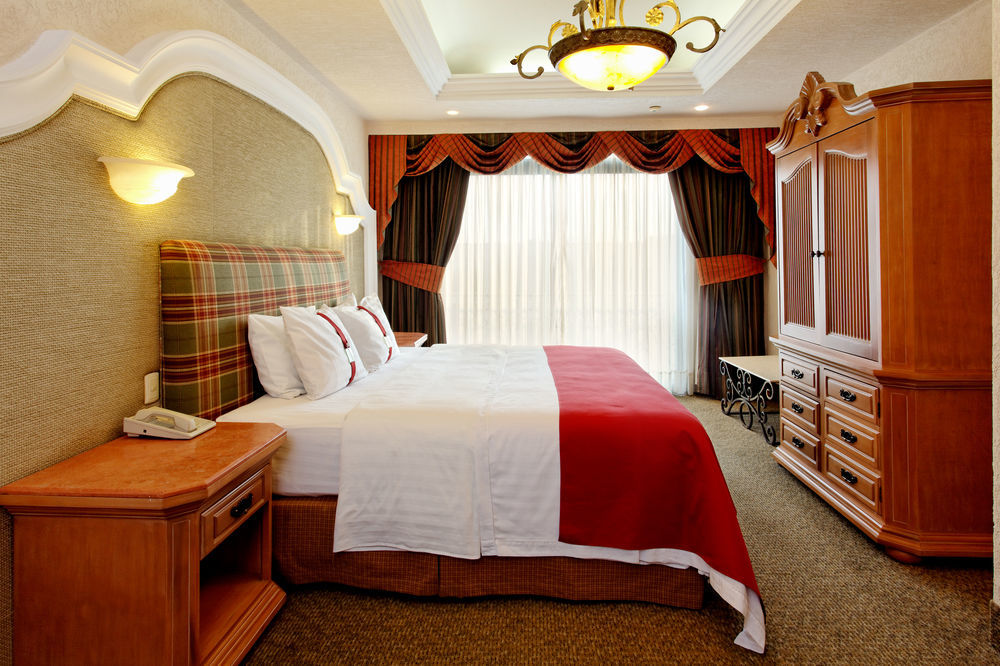 Holiday Inn Express & Suites Queretaro, An Ihg Hotel Exterior photo